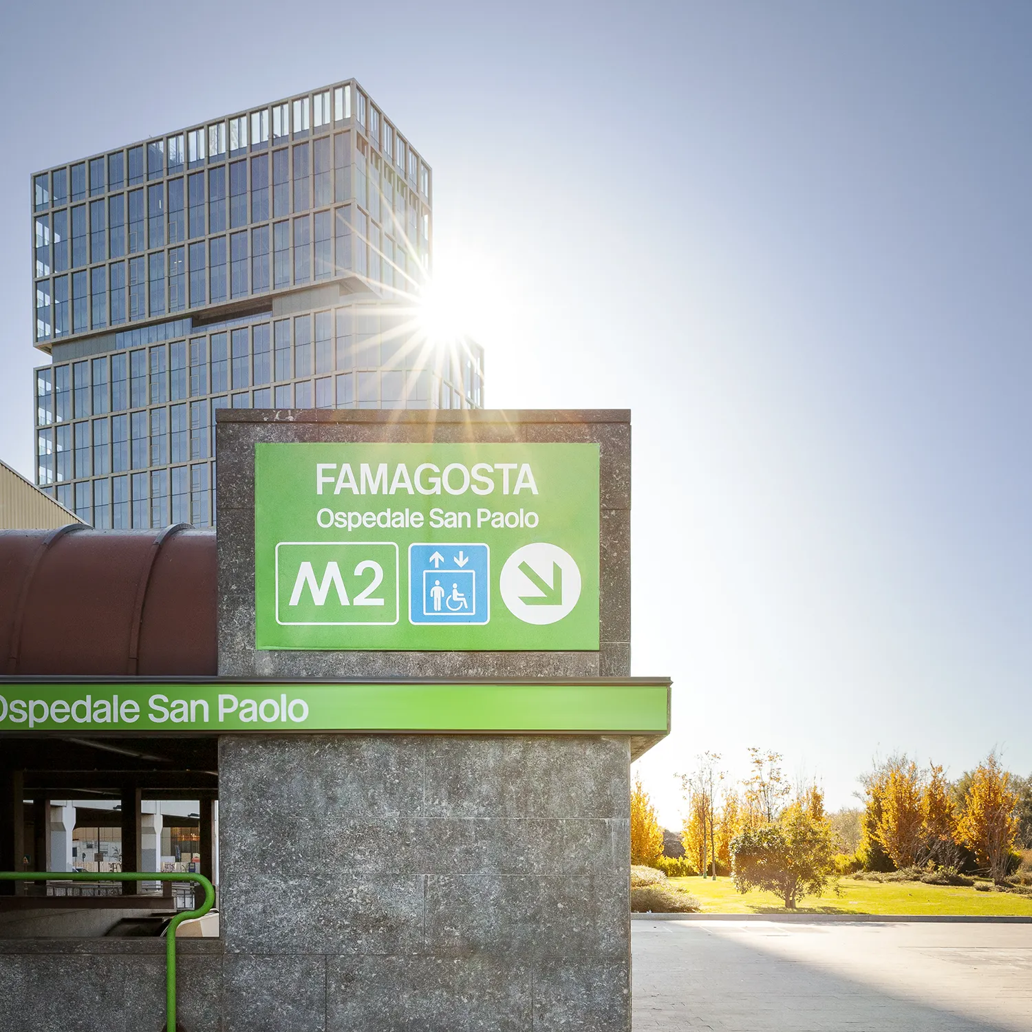 Tram e metropolitana vicini a Veridia Living: spostamenti semplici e veloci in città.